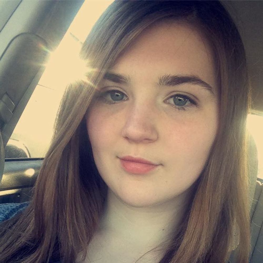 Meet your Posher, Alyssa